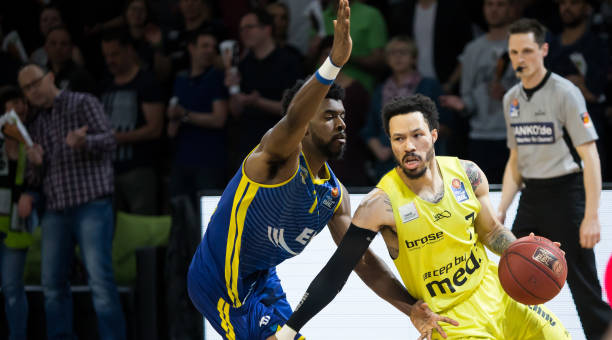 泽卡直言 泽卡直言